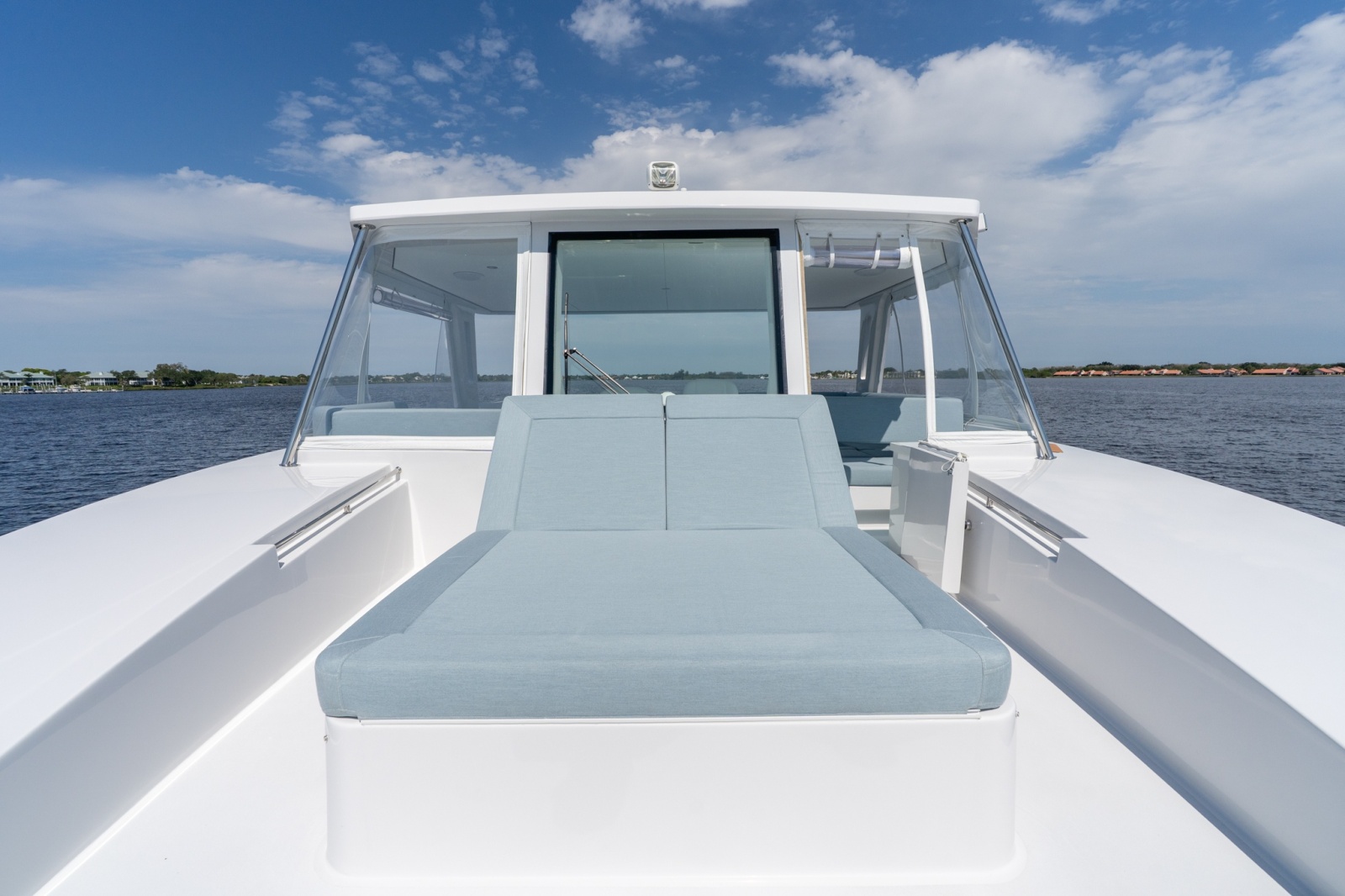 Two Oceans 555- 