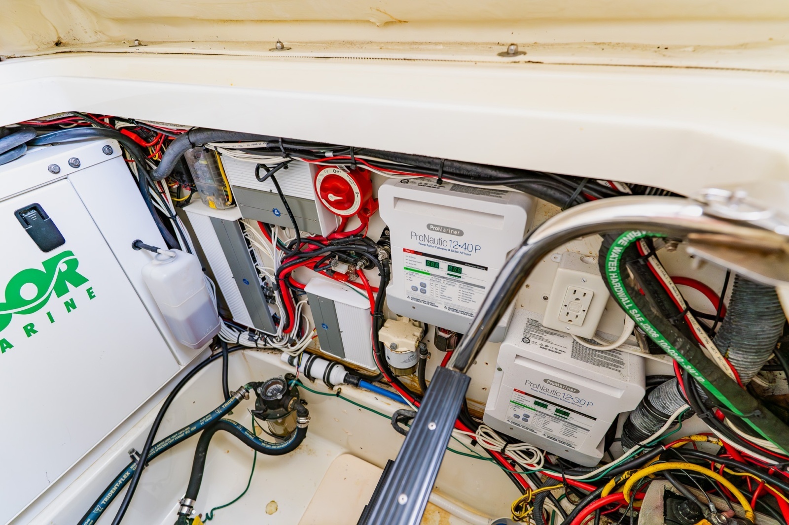 34ft Hydra Sports Yacht For Sale