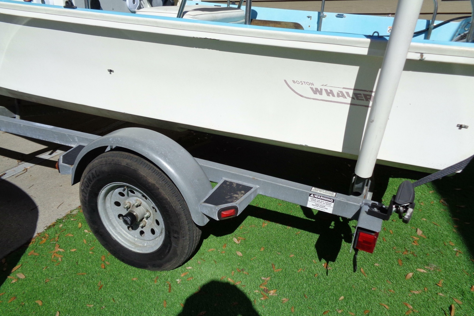 17ft Boston Whaler Yacht For Sale