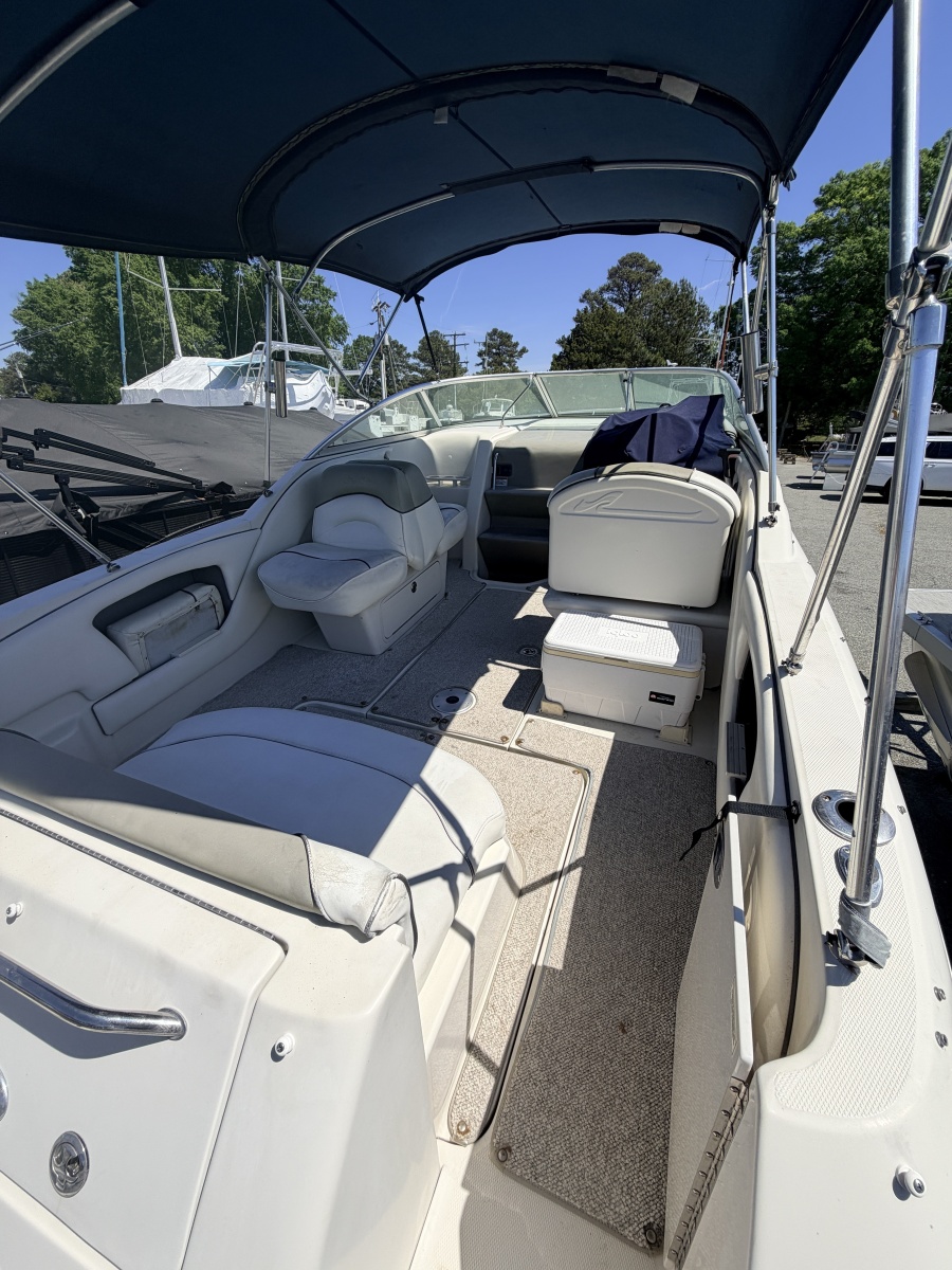 27' 2007 Sea Ray 250 Amberjack