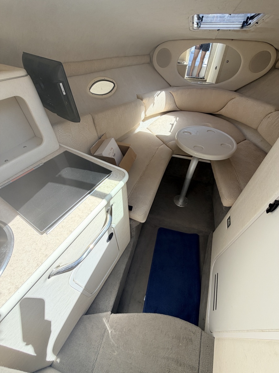 27ft Sea Ray Yacht For Sale