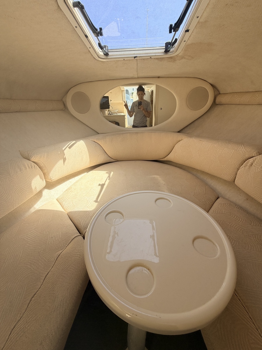 27ft Sea Ray Yacht For Sale