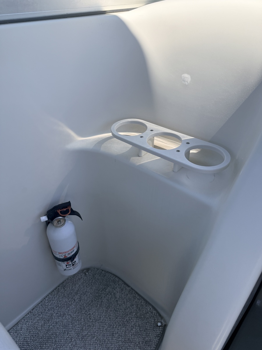 27ft Sea Ray Yacht For Sale