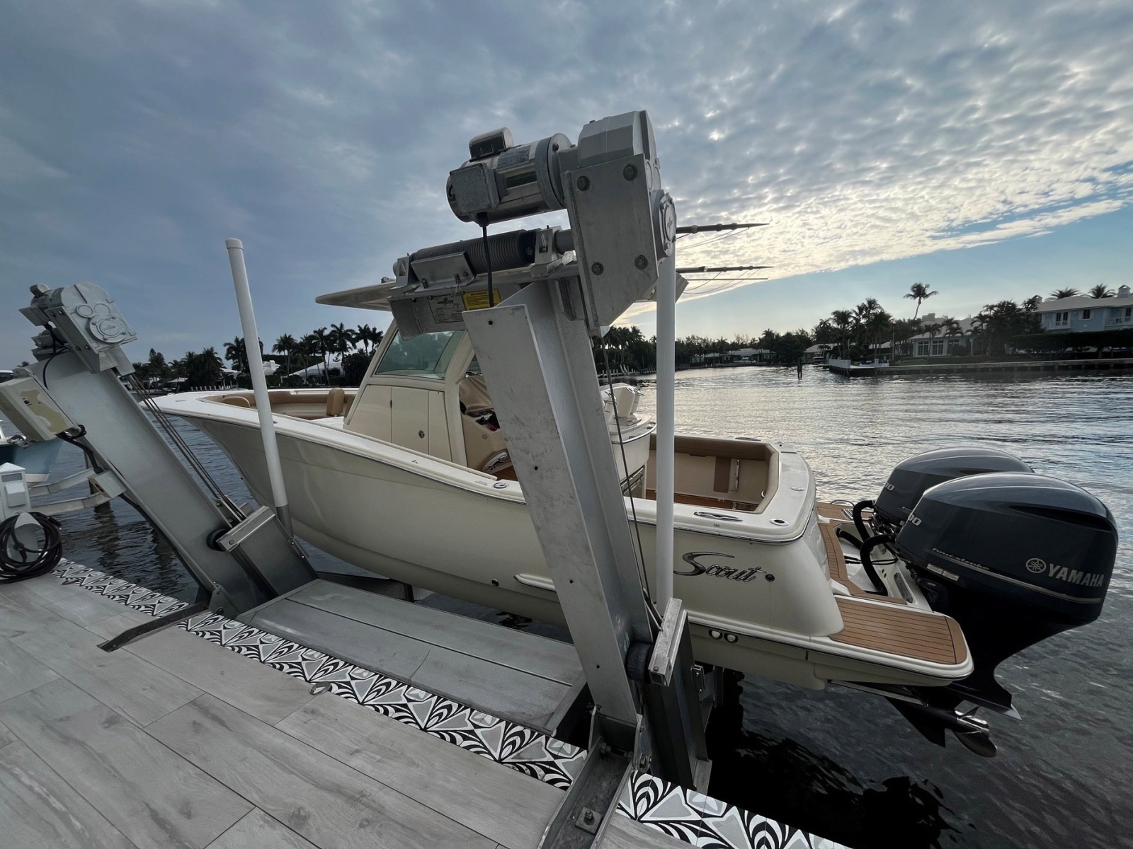 2017 Scout 300 LXF