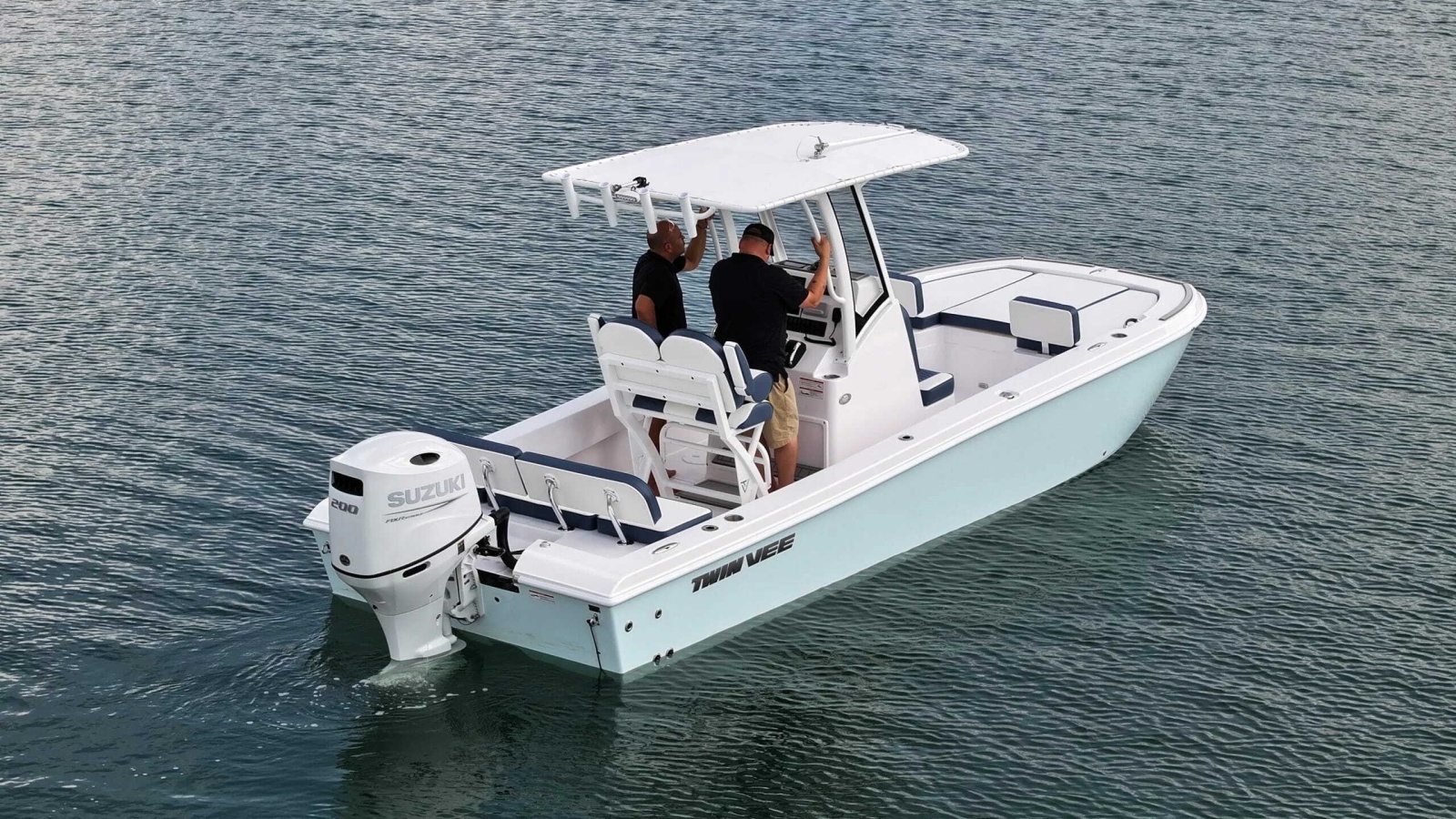 22ft Twin Vee Yacht For Sale