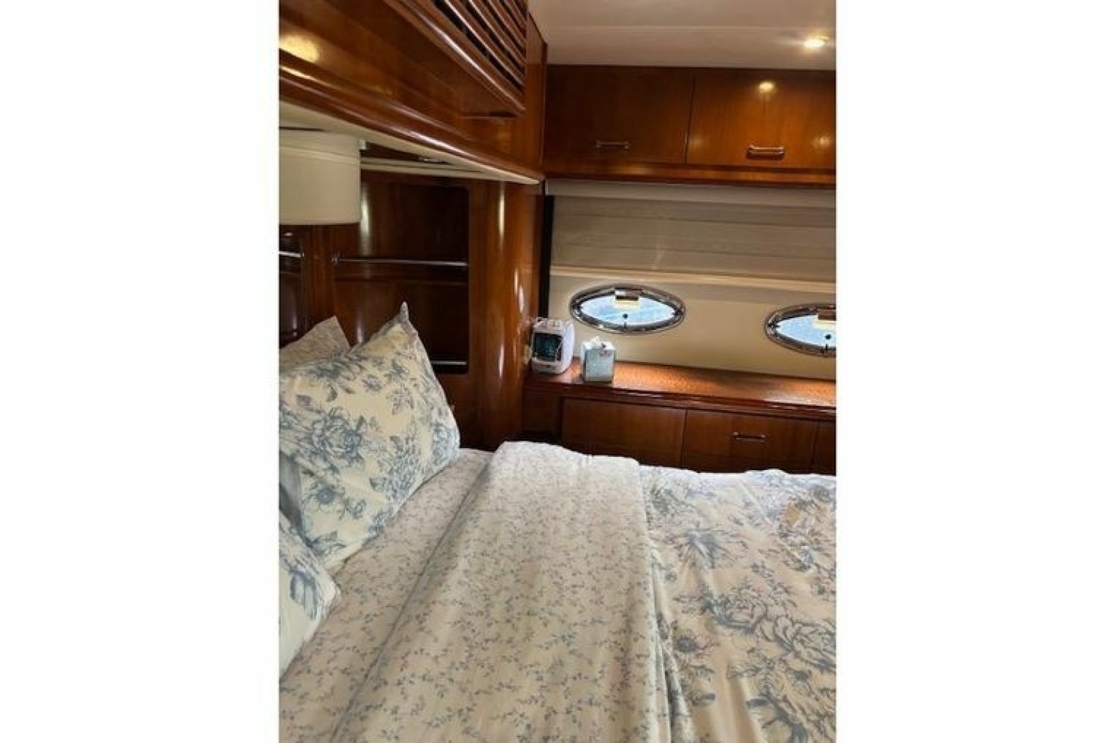46ft Carver Yacht For Sale
