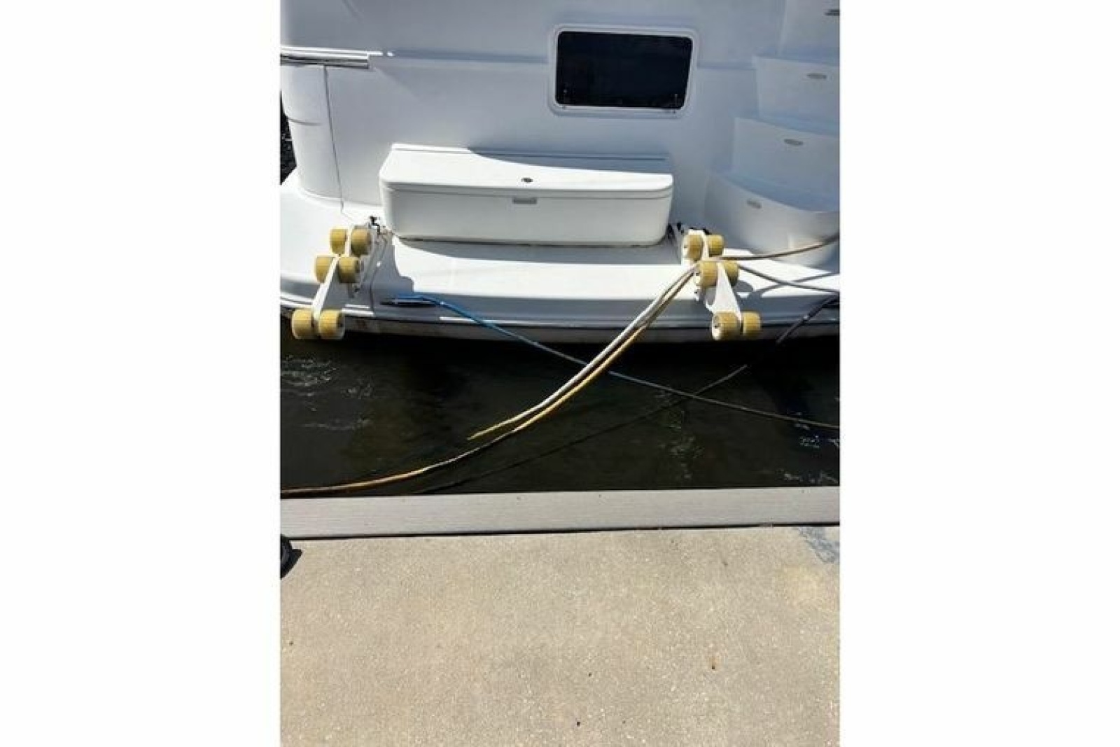 46ft Carver Yacht For Sale