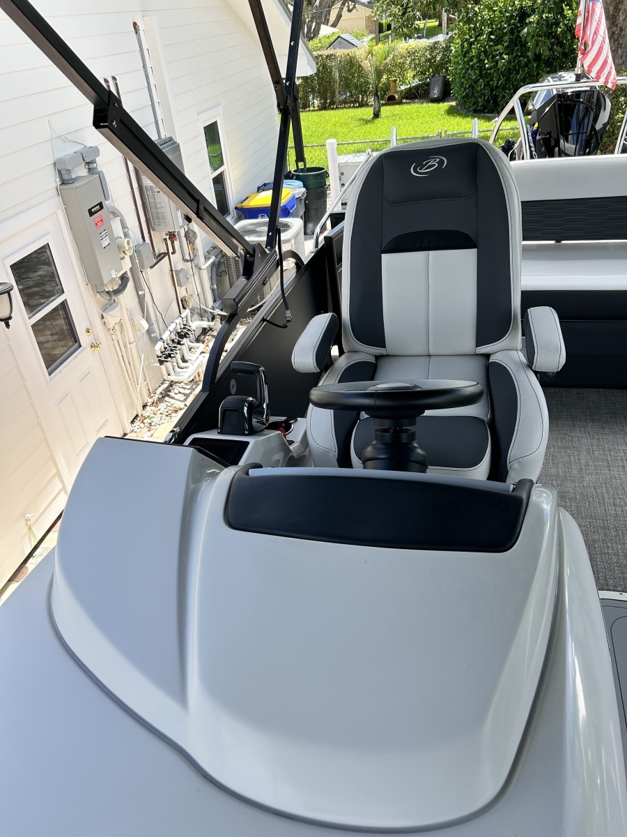 23ft Barletta Yacht For Sale