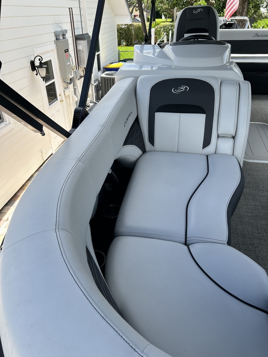 23ft Barletta Yacht For Sale