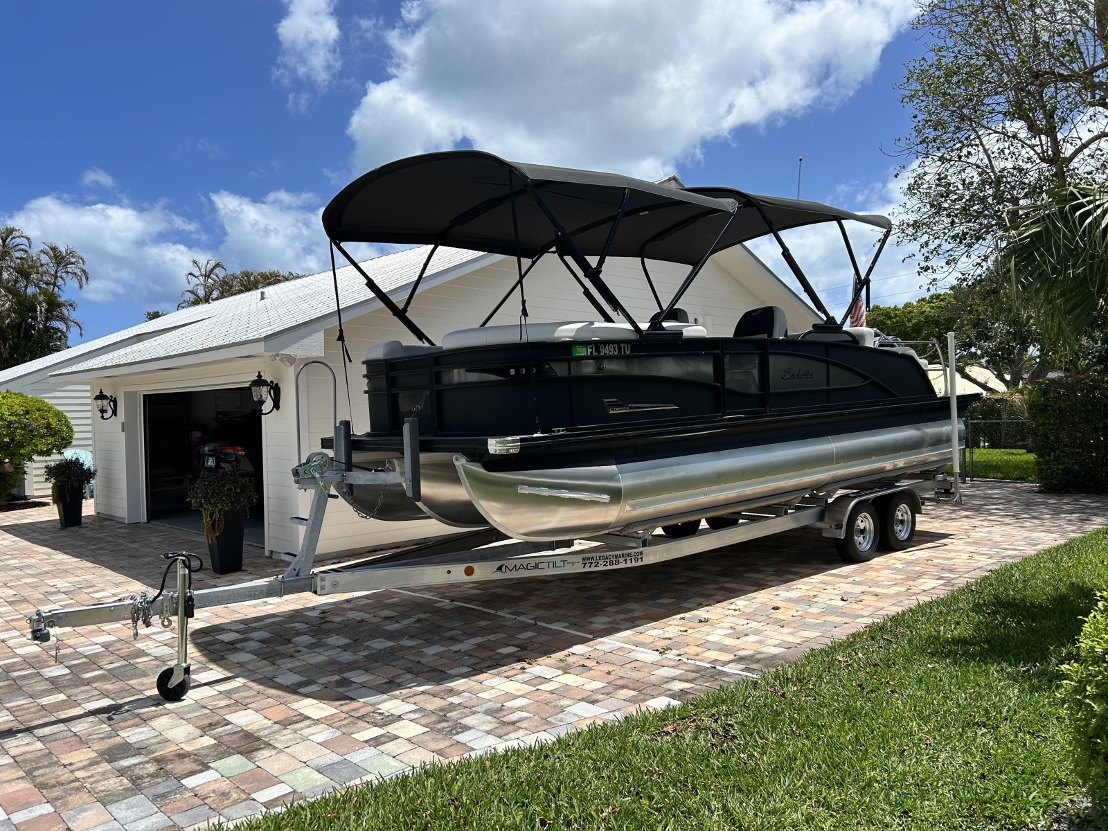 23ft Barletta Yacht For Sale