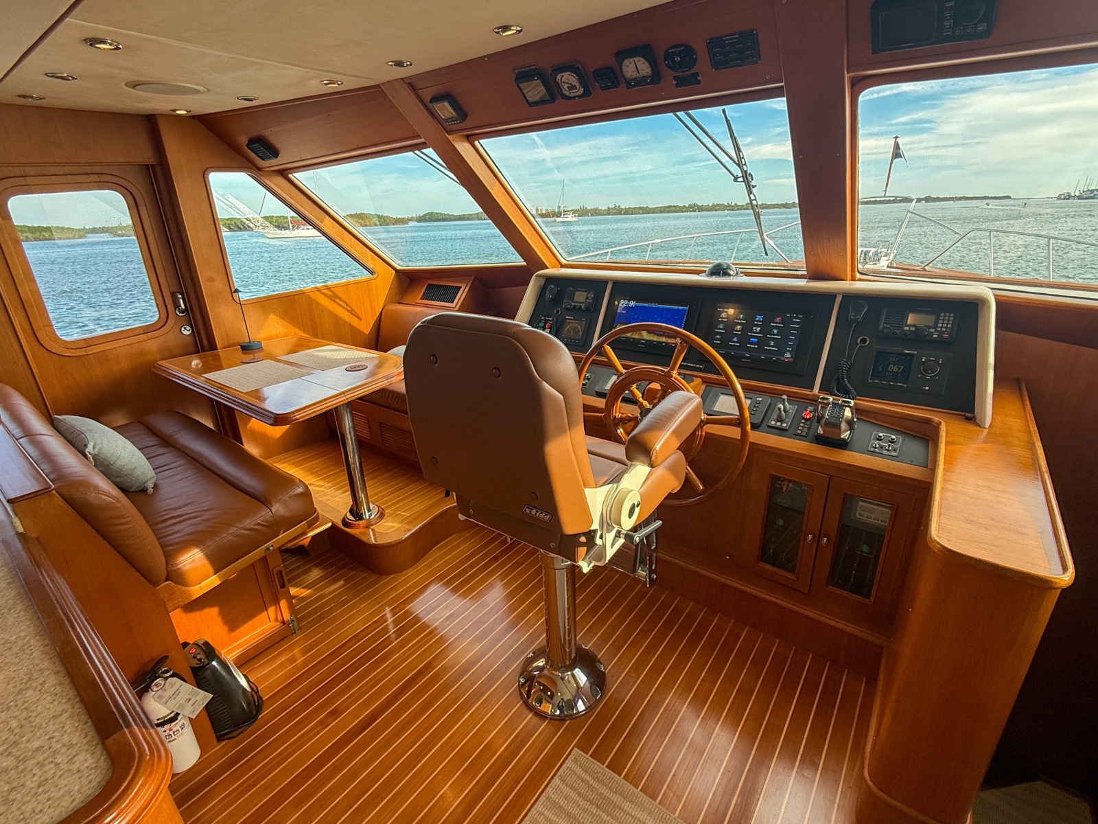 64' 2003 Grand Banks 64 Aleutian RP