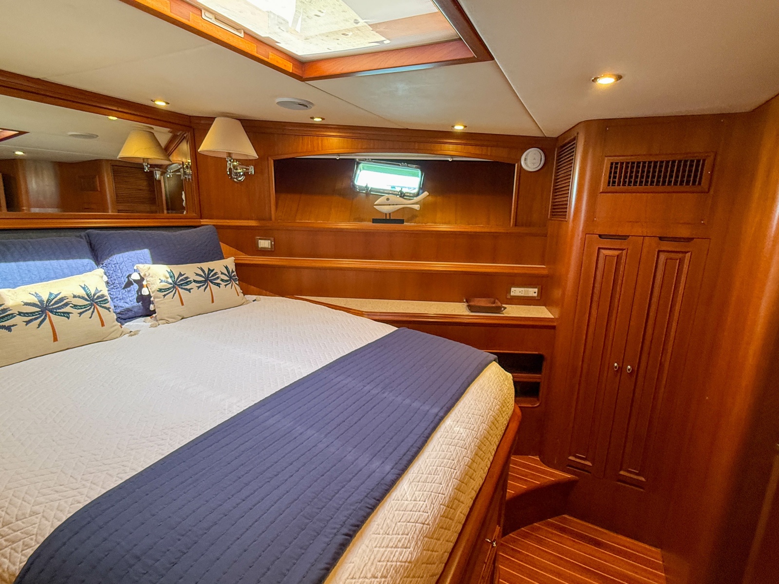 64' 2003 Grand Banks 64 Aleutian RP