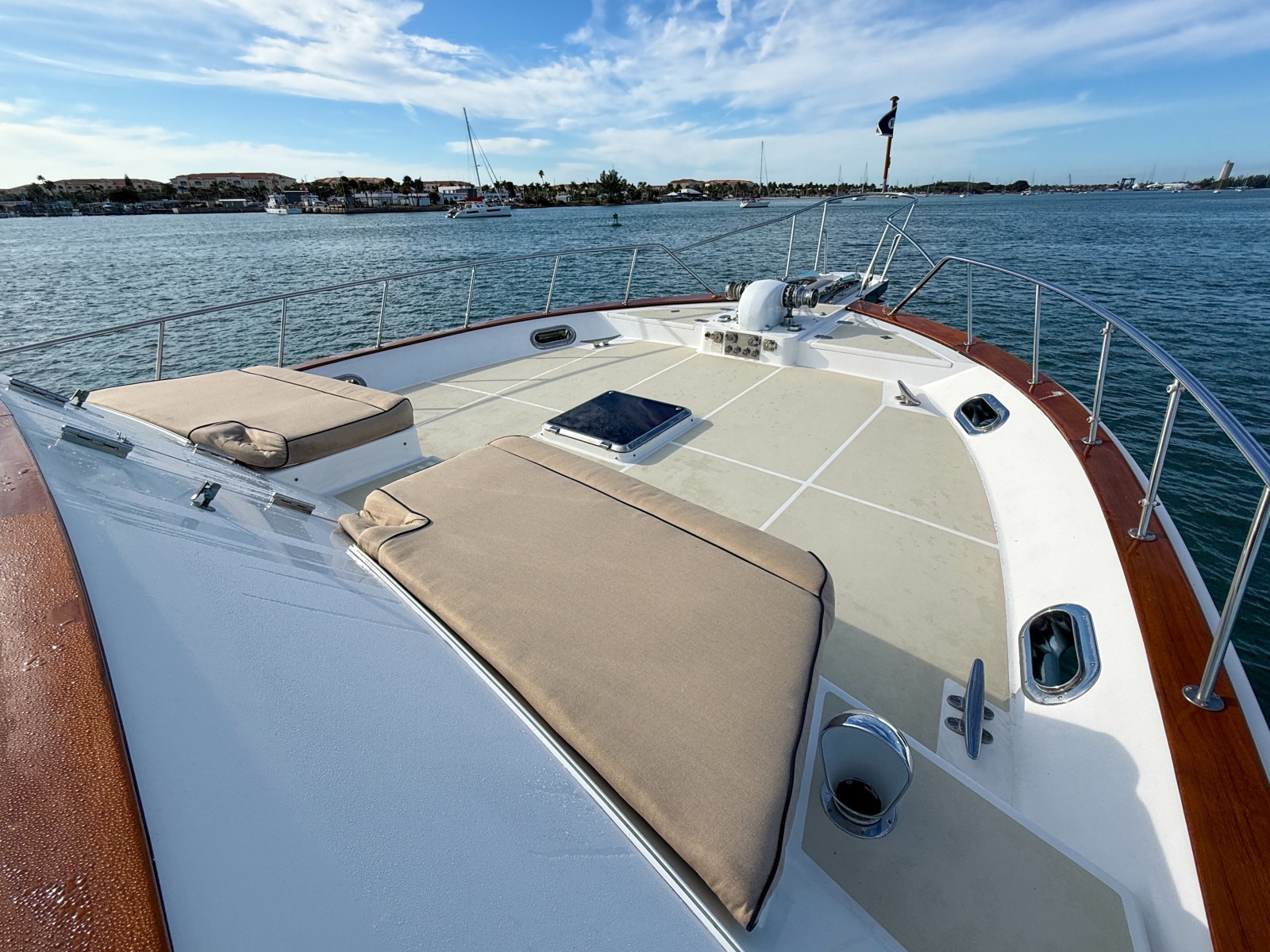 64' 2003 Grand Banks 64 Aleutian RP