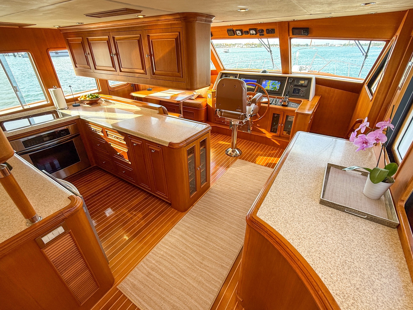 64' 2003 Grand Banks 64 Aleutian RP