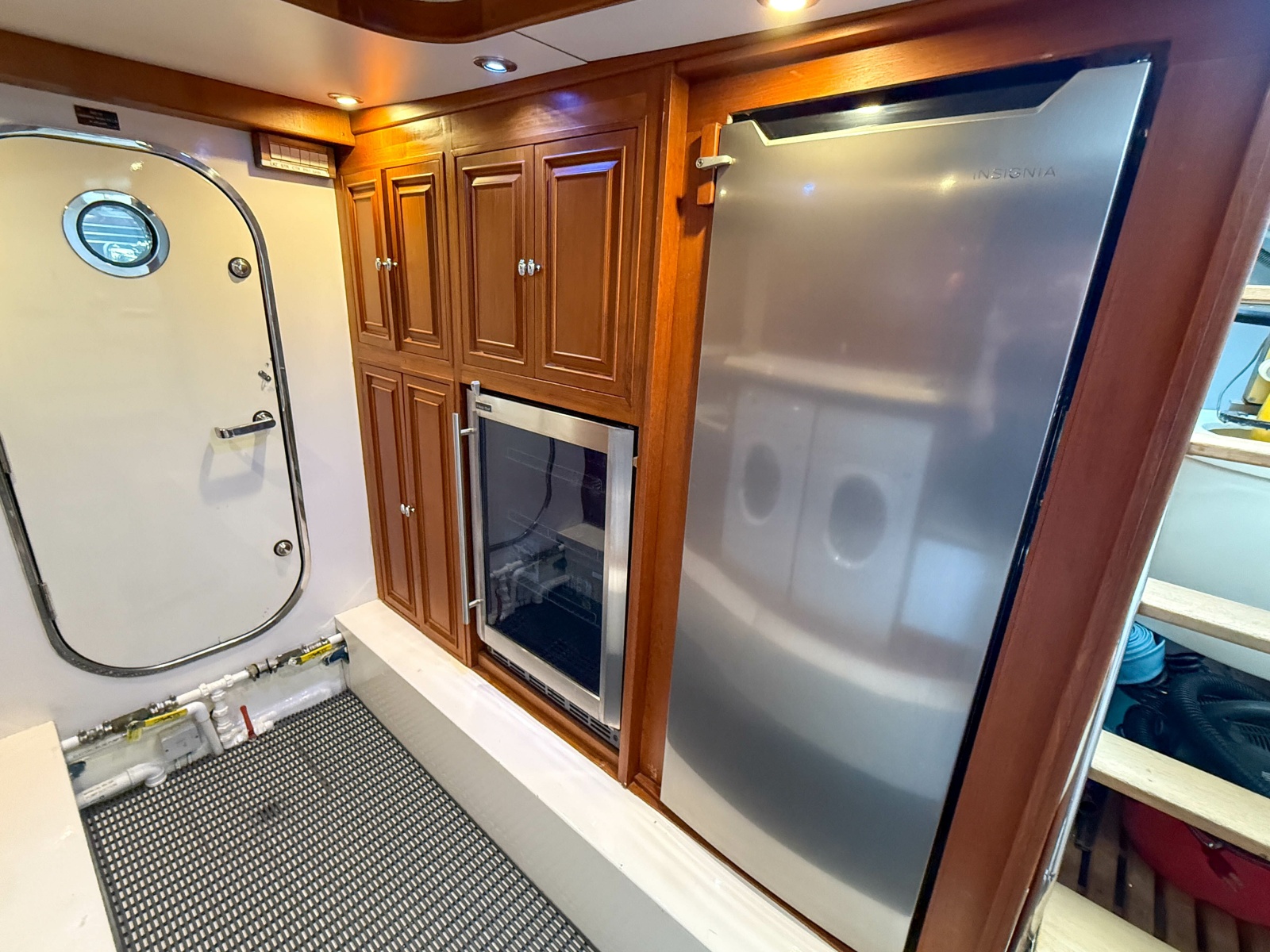 64' 2003 Grand Banks 64 Aleutian RP