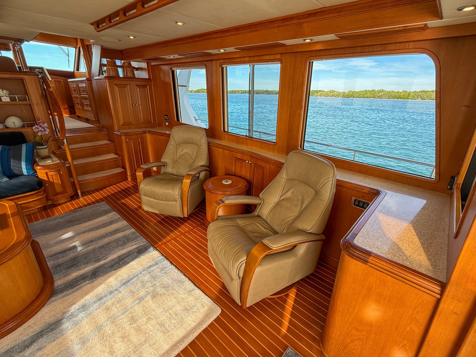 64' 2003 Grand Banks 64 Aleutian RP