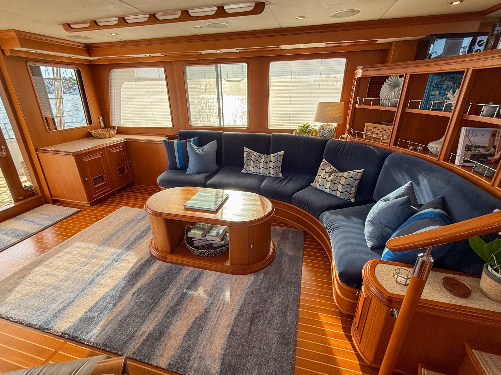64' 2003 Grand Banks 64 Aleutian RP