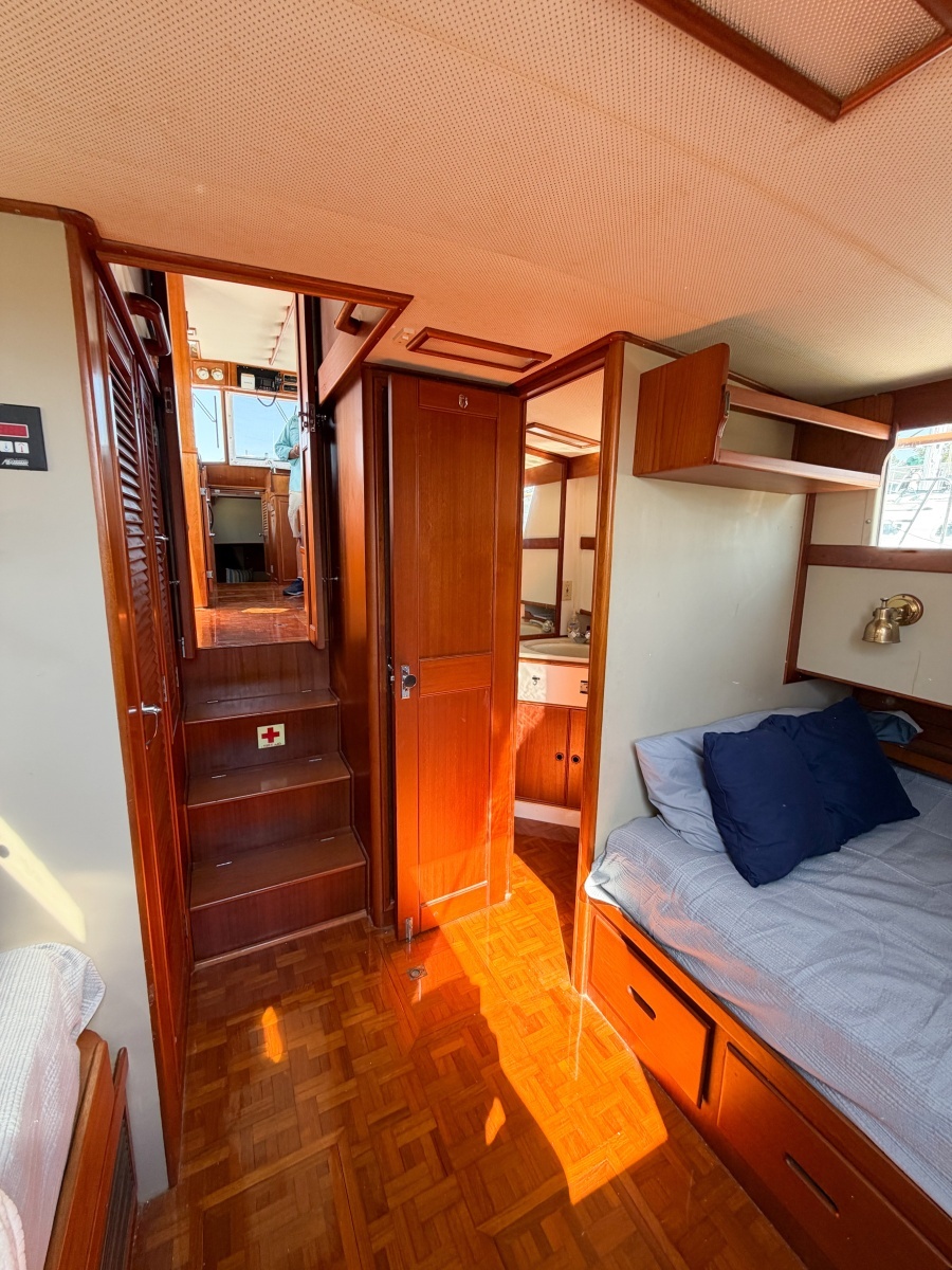 MOLLY B 36ft Grand Banks Yacht For Sale