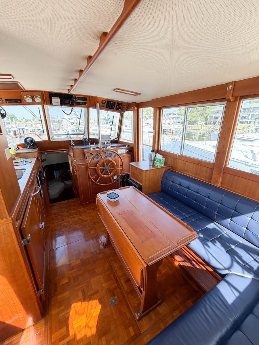 1991 Grand Banks 36