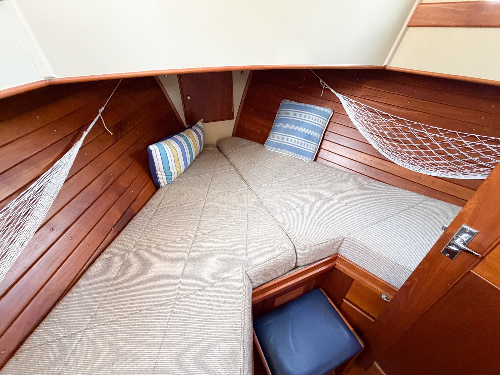 1991 Grand Banks 36