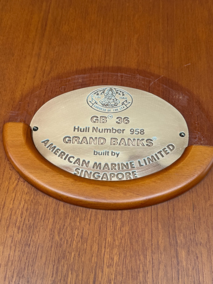 1991 Grand Banks 36