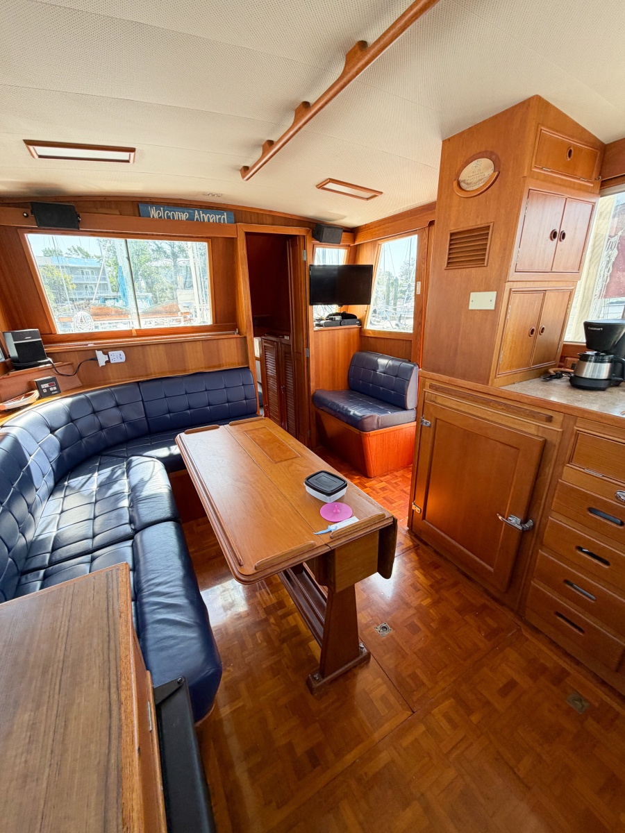 1991 Grand Banks 36