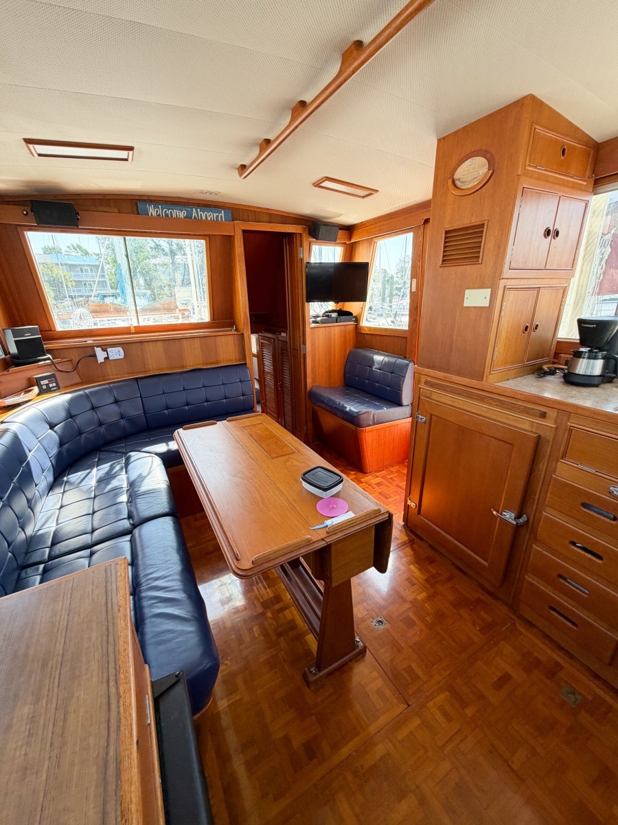 MOLLY B 36ft Grand Banks Yacht For Sale