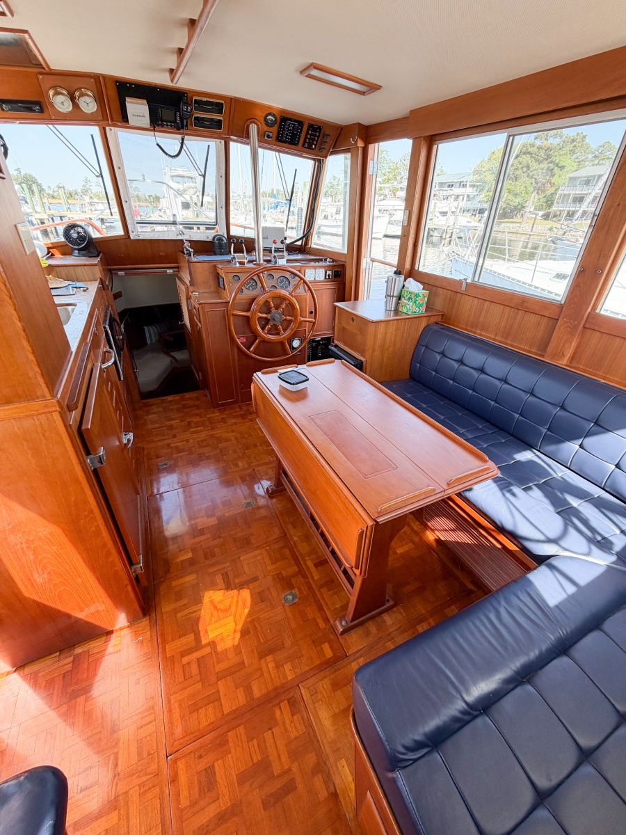1991 Grand Banks 36
