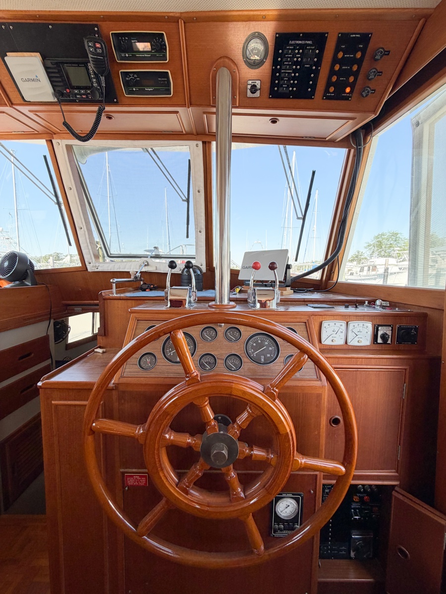 1991 Grand Banks 36