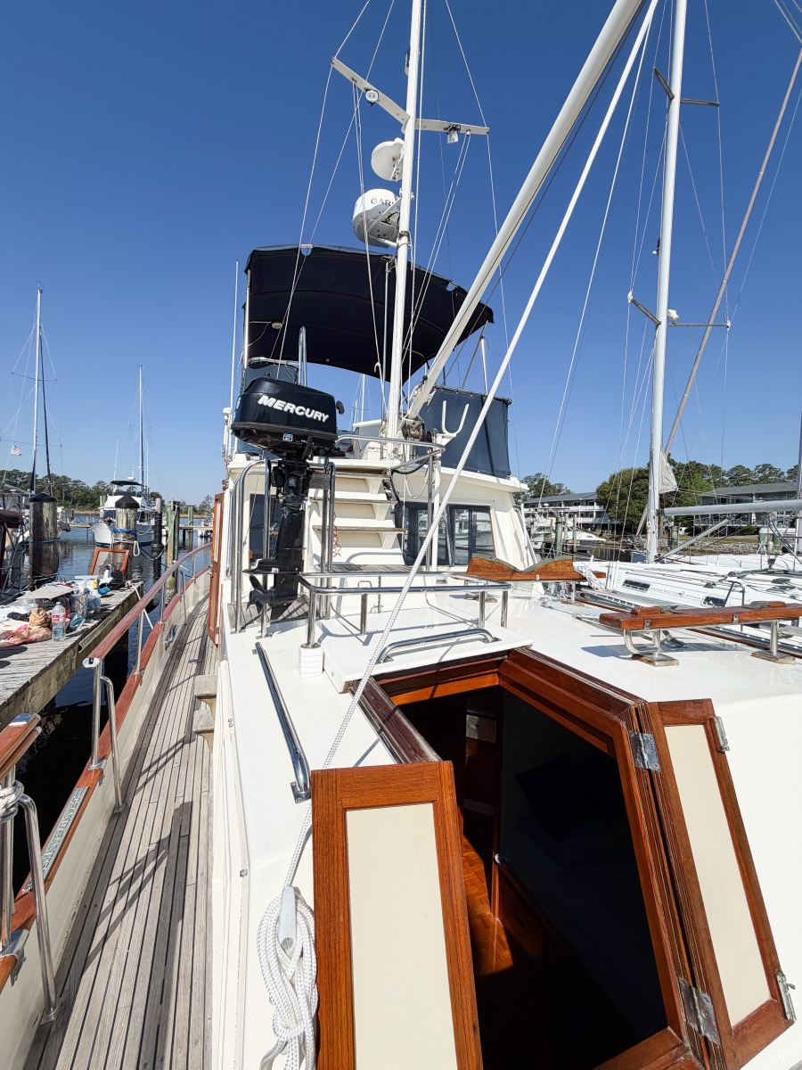 1991 Grand Banks 36