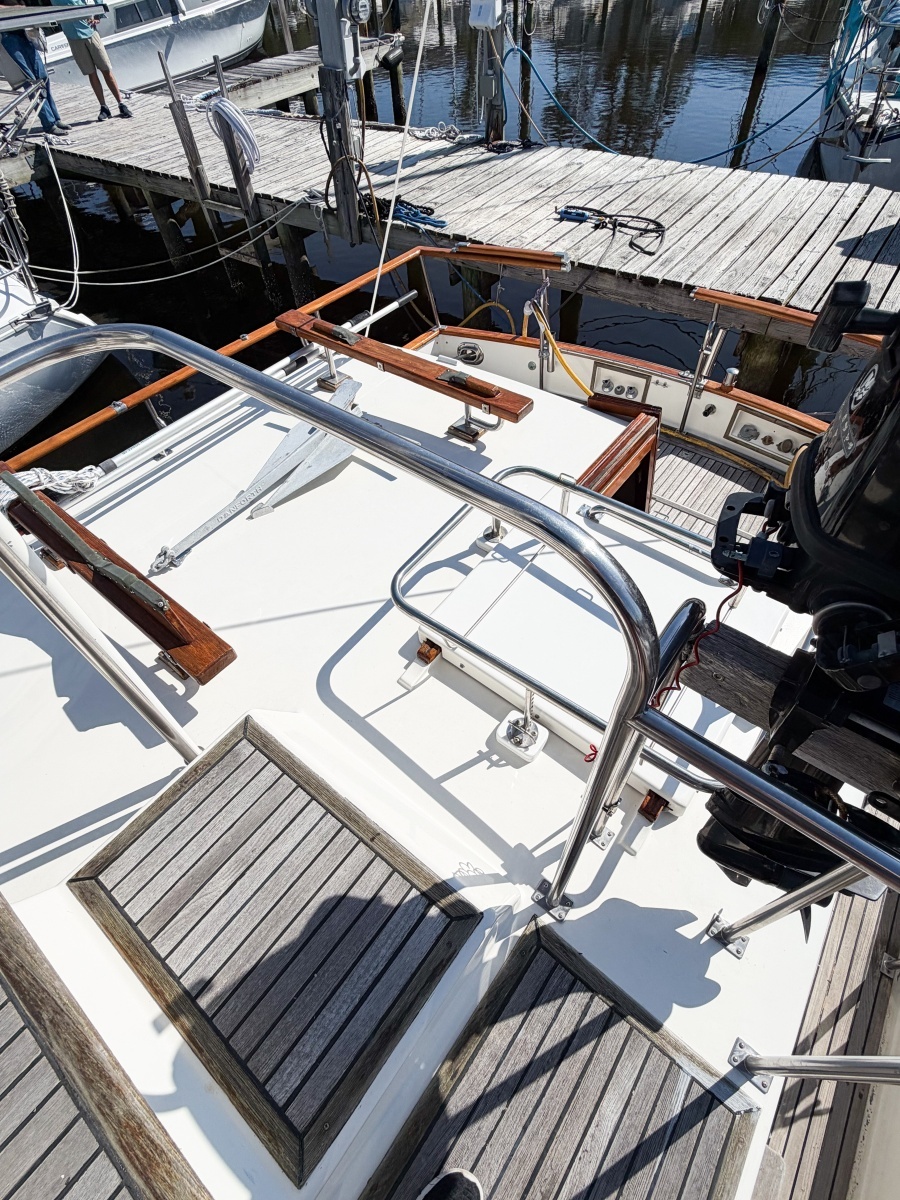 MOLLY B 36ft Grand Banks Yacht For Sale