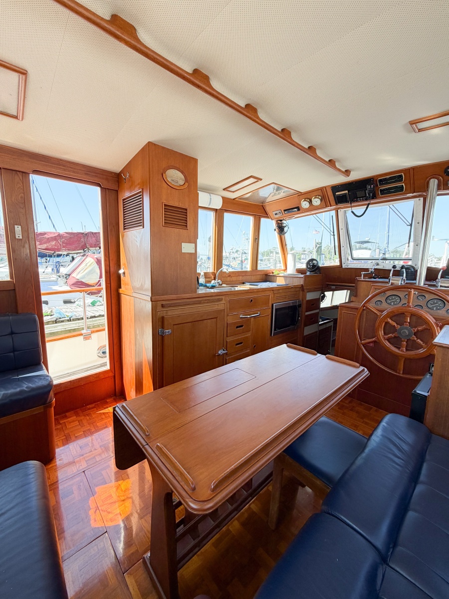 1991 Grand Banks 36