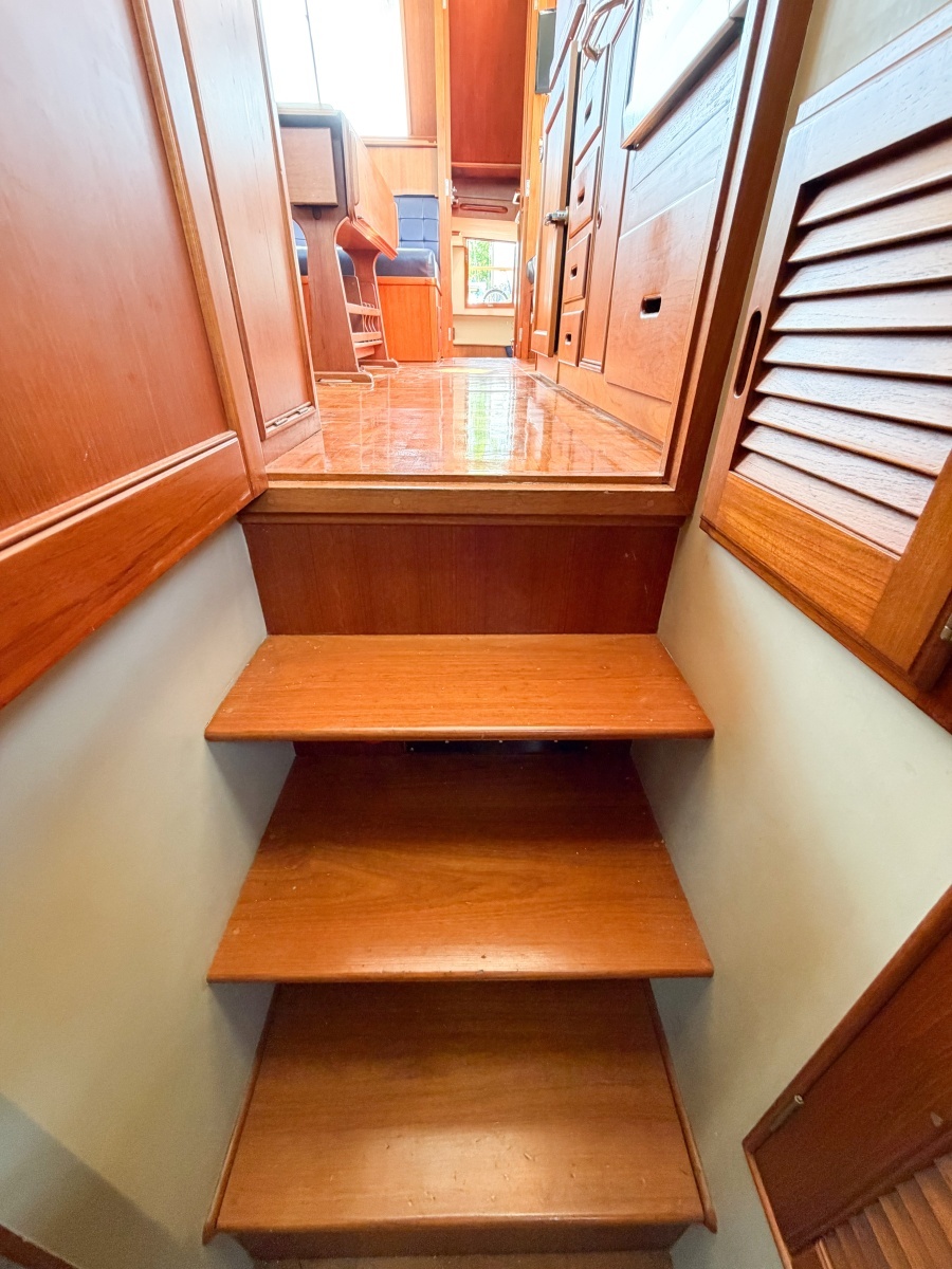 MOLLY B 36ft Grand Banks Yacht For Sale