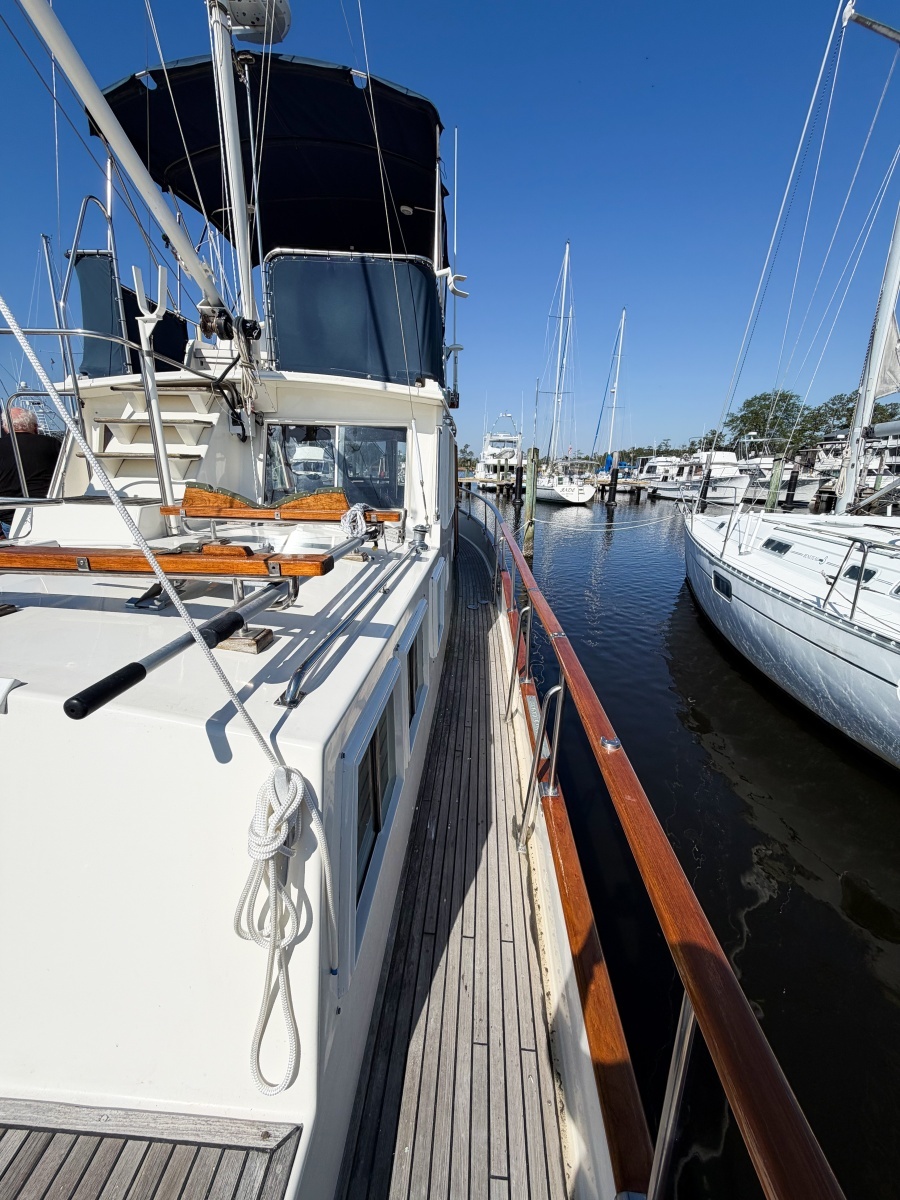 MOLLY B 36ft Grand Banks Yacht For Sale