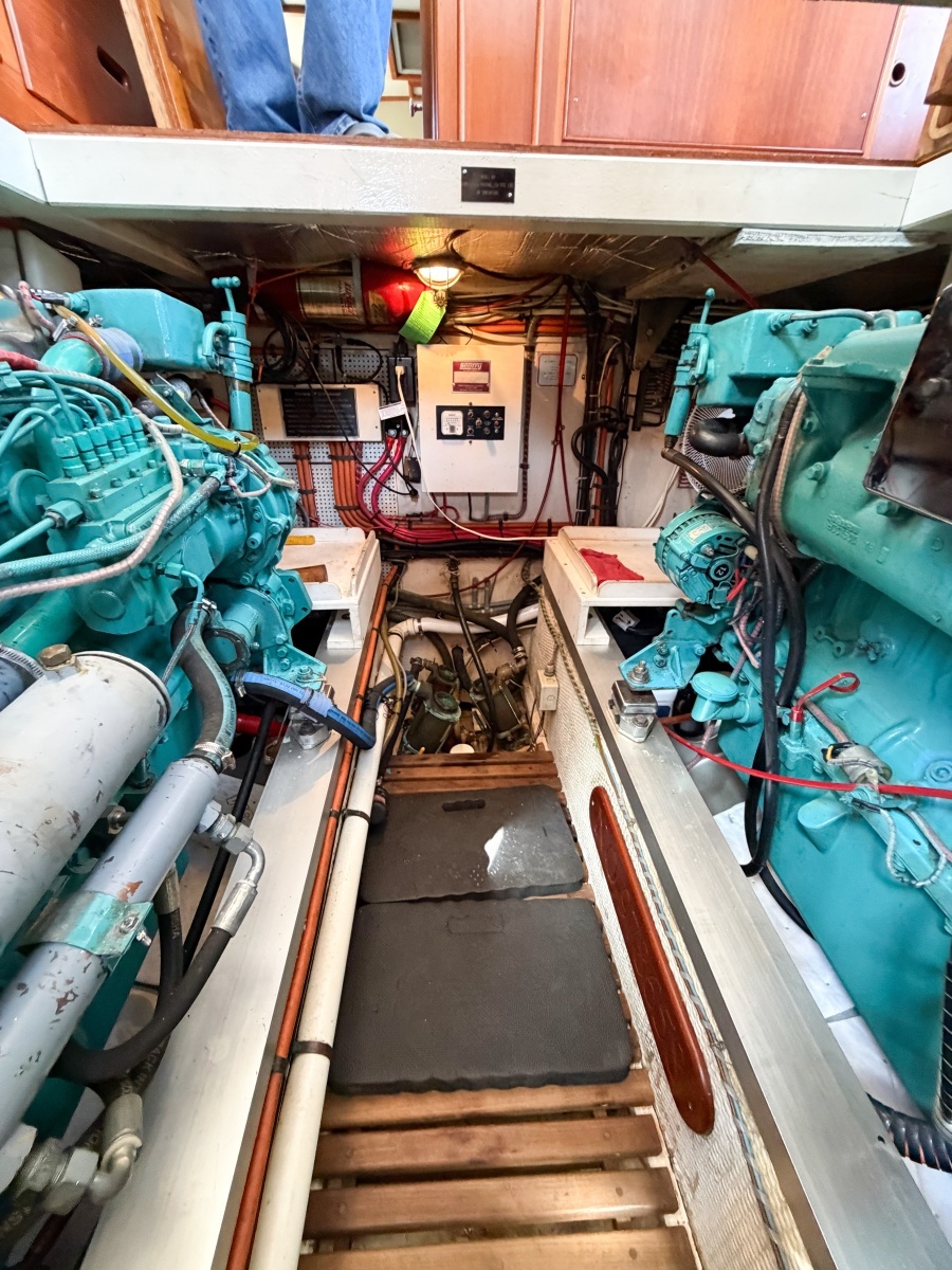 MOLLY B 36ft Grand Banks Yacht For Sale