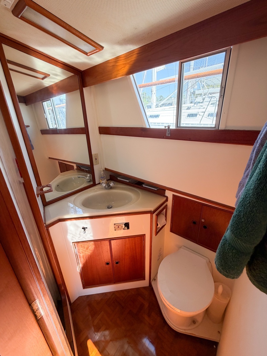 MOLLY B 36ft Grand Banks Yacht For Sale