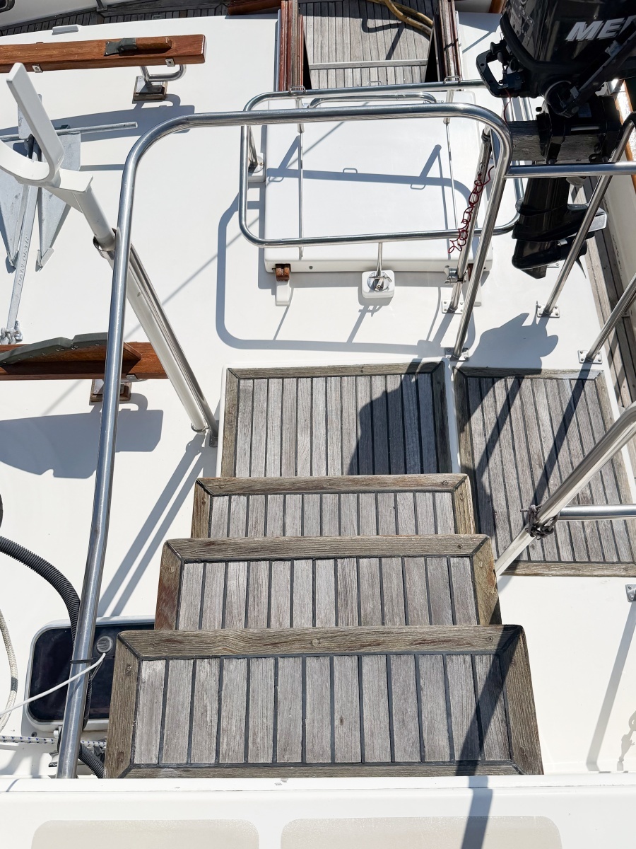 MOLLY B 36ft Grand Banks Yacht For Sale