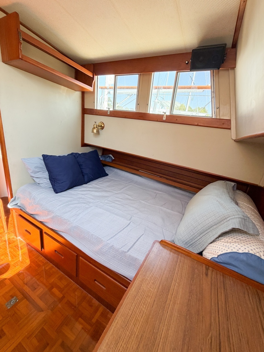 MOLLY B 36ft Grand Banks Yacht For Sale