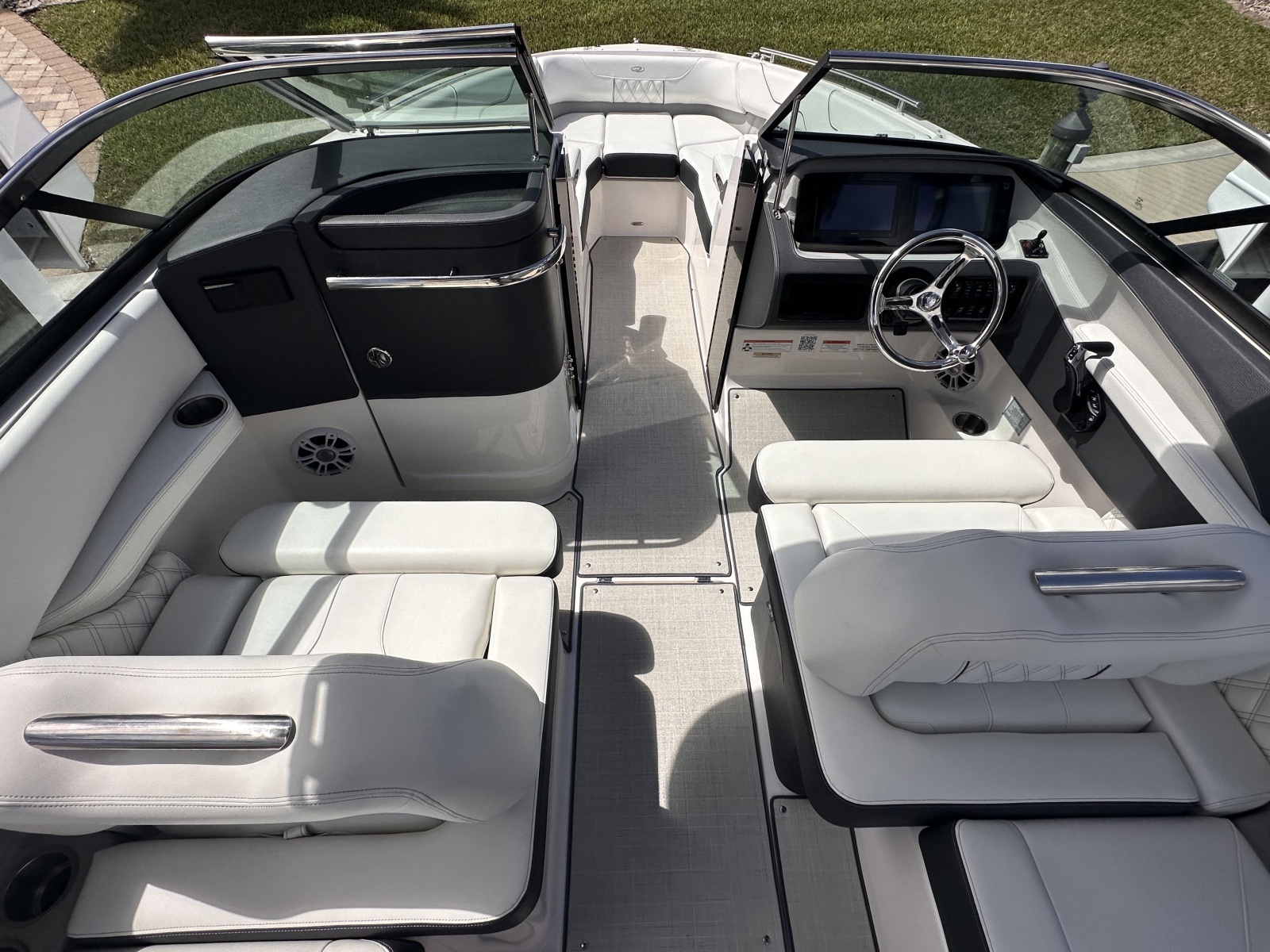 26ft Regal Yacht For Sale