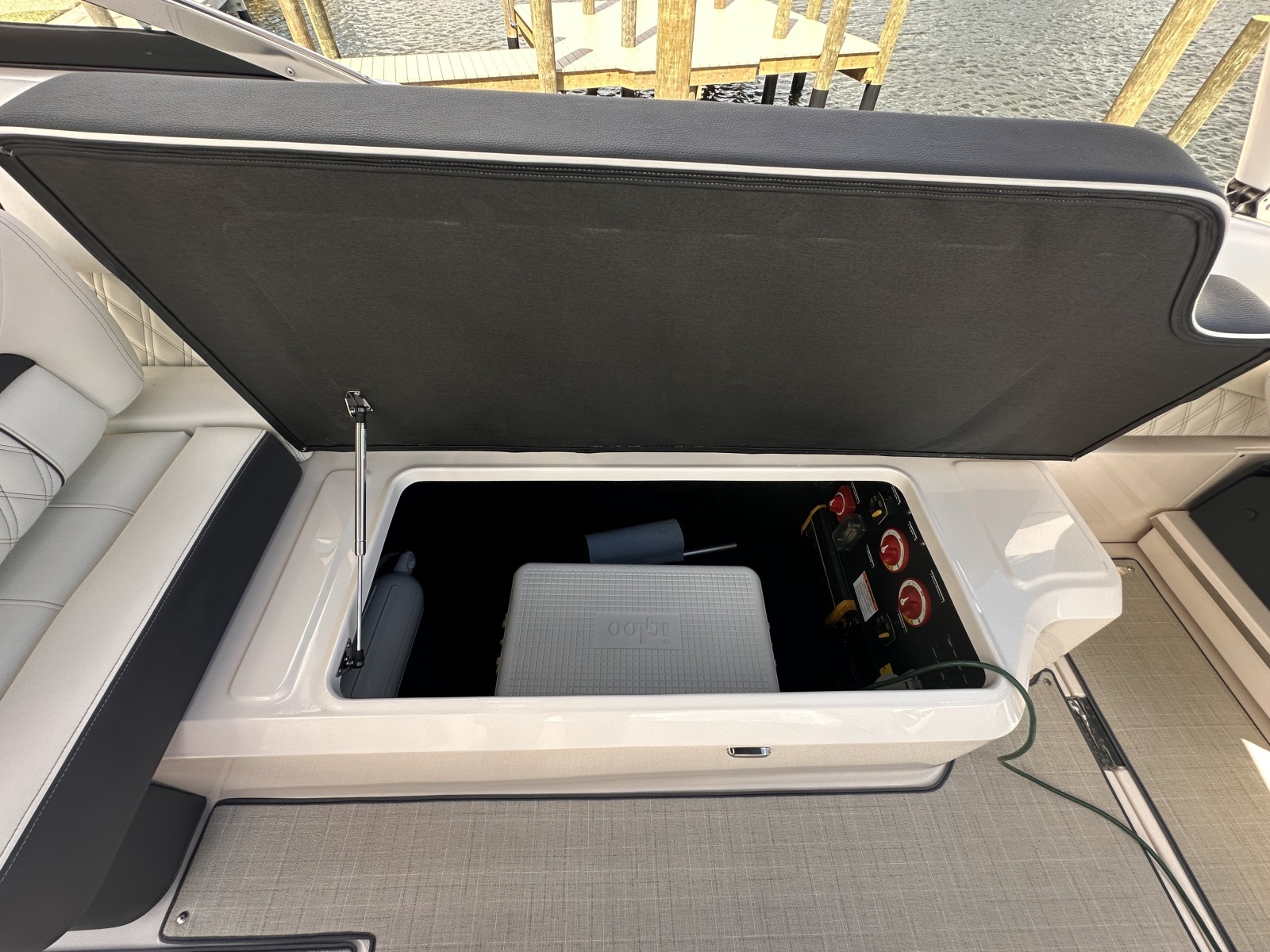 26ft Regal Yacht For Sale