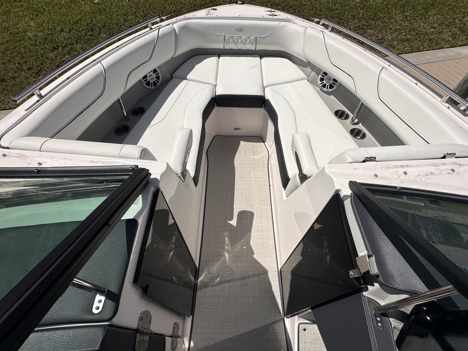 26ft Regal Yacht For Sale