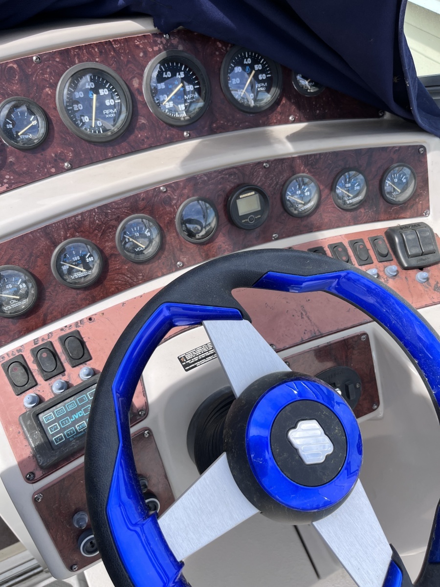 29ft Chaparral Yacht For Sale