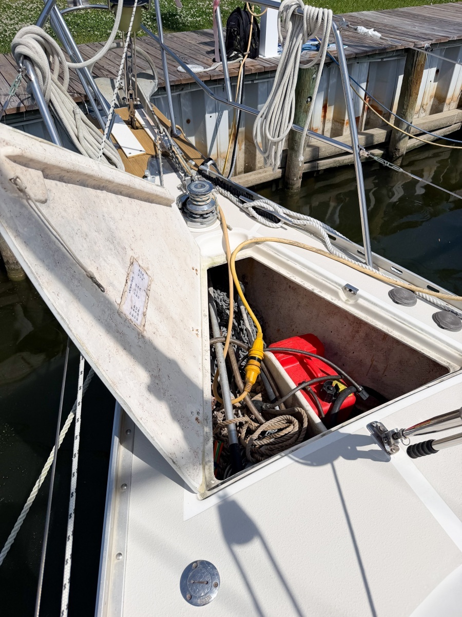 EARLY OUT 40ft Caliber Yacht For Sale