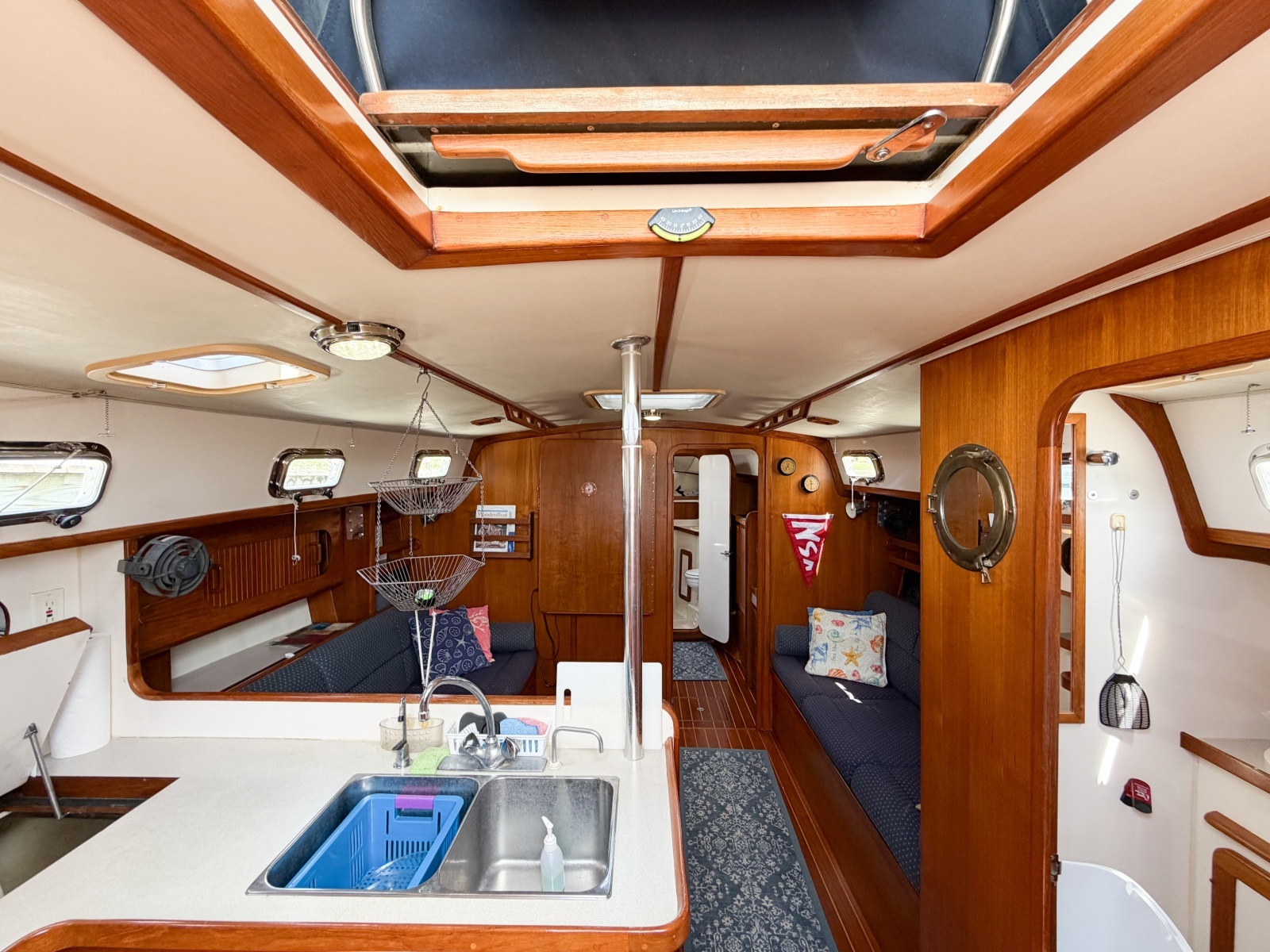 EARLY OUT 40ft Caliber Yacht For Sale