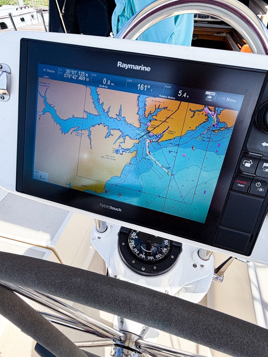 EARLY OUT 40ft Caliber Yacht For Sale