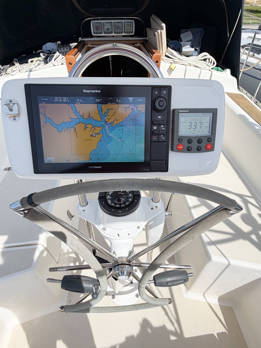 EARLY OUT 40ft Caliber Yacht For Sale