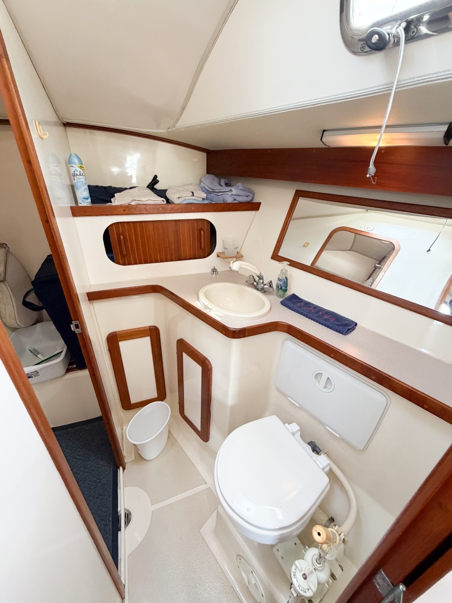 EARLY OUT 40ft Caliber Yacht For Sale