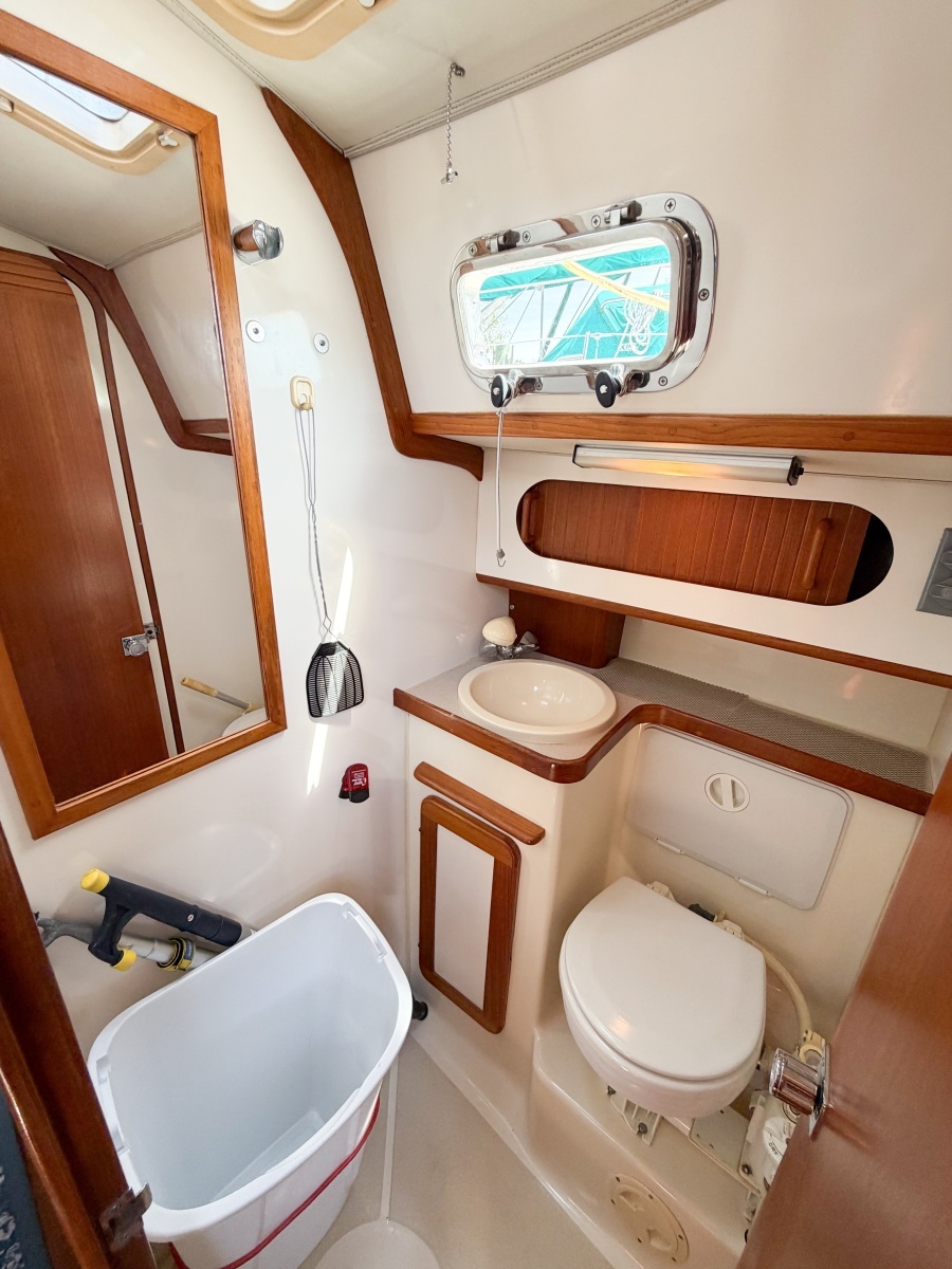 EARLY OUT 40ft Caliber Yacht For Sale