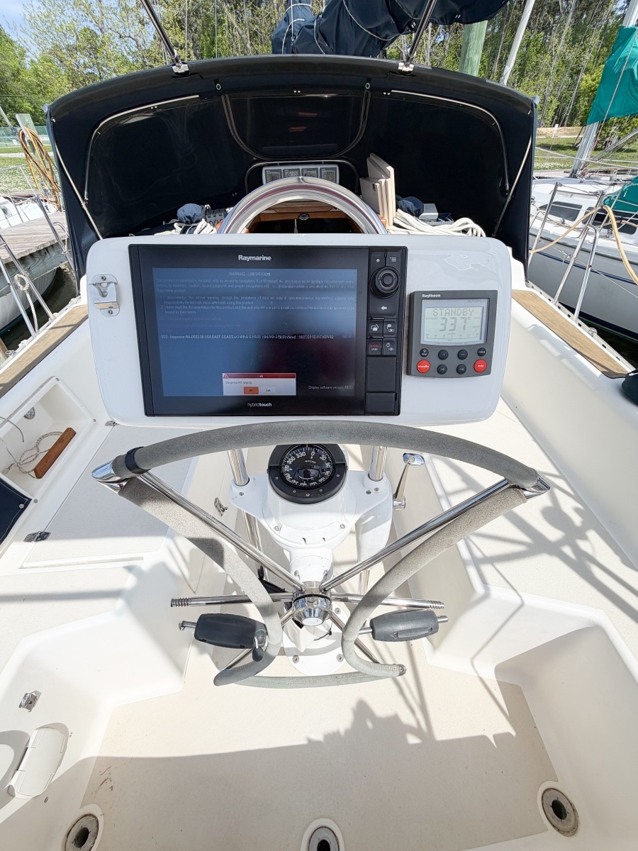 EARLY OUT 40ft Caliber Yacht For Sale