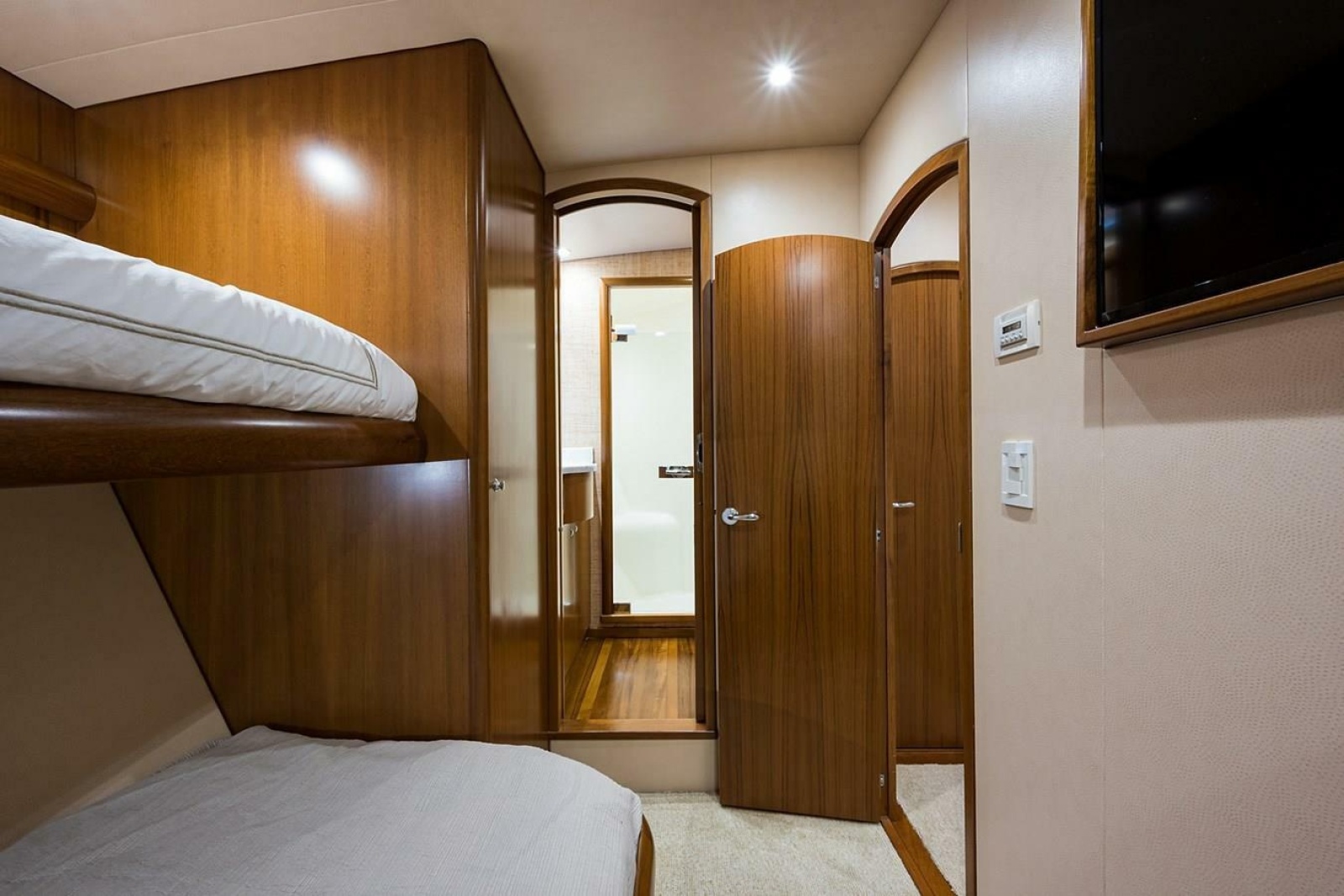 75' 2017 Weaver Custom Sportfish